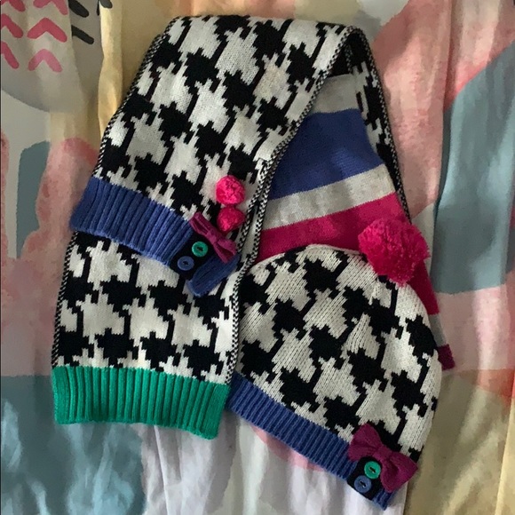 Hat and scarf - Deux par deux - Picture 1 of 3